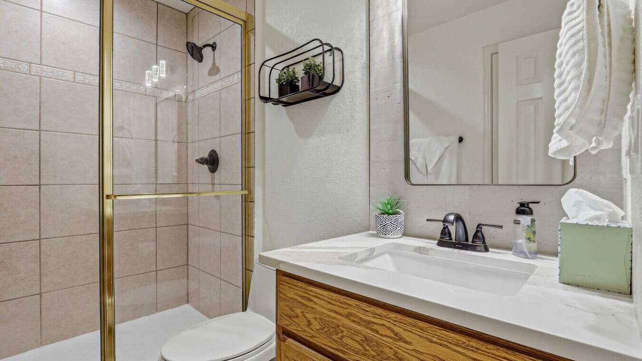 Photo of Bathroom in Festival Hills