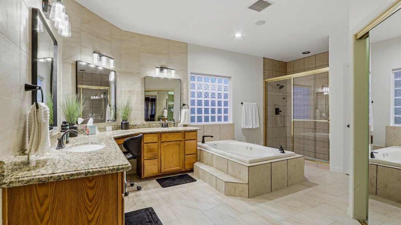 Photo of Bathroom in Festival Hills
