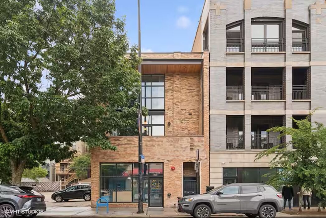 Photo of Outdoor in Lakeview