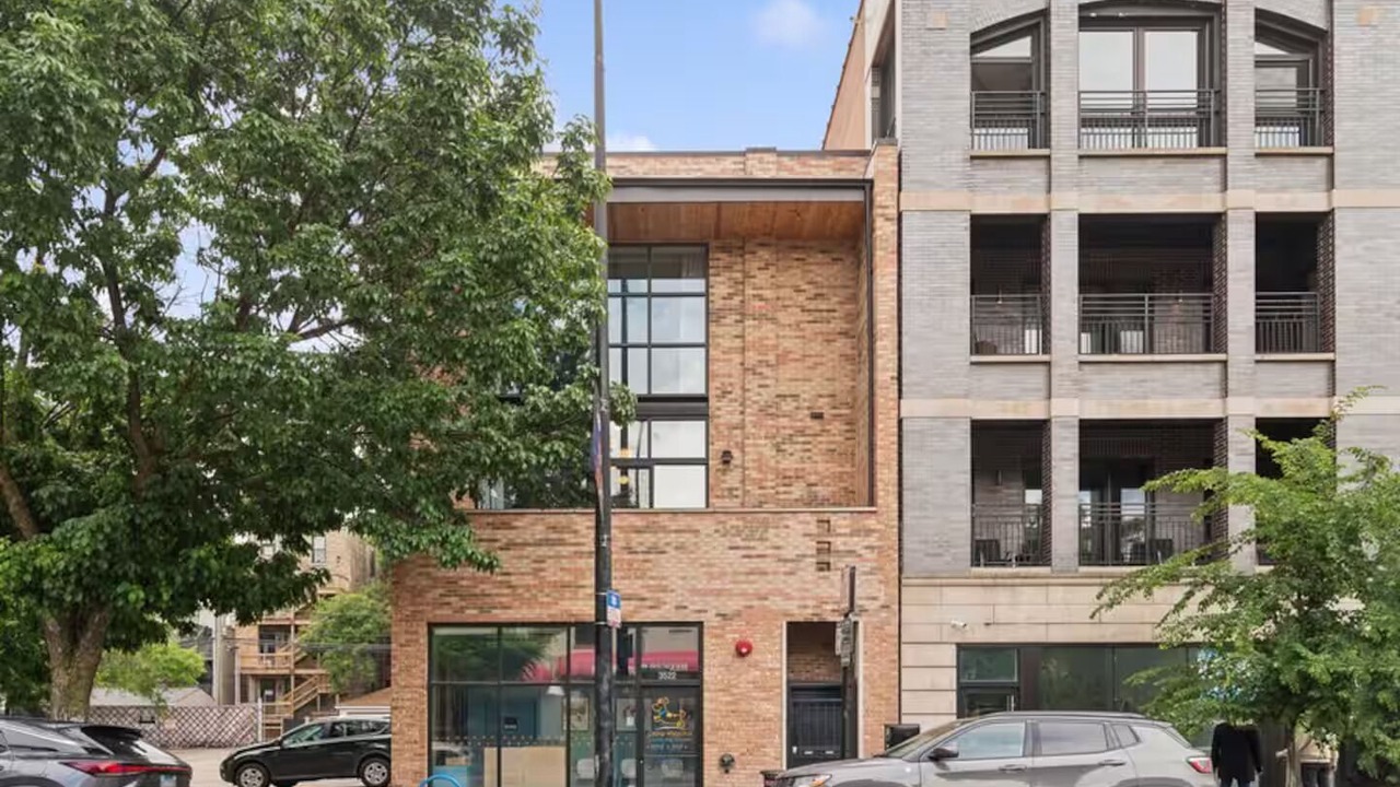Photo of Outdoor in Lakeview