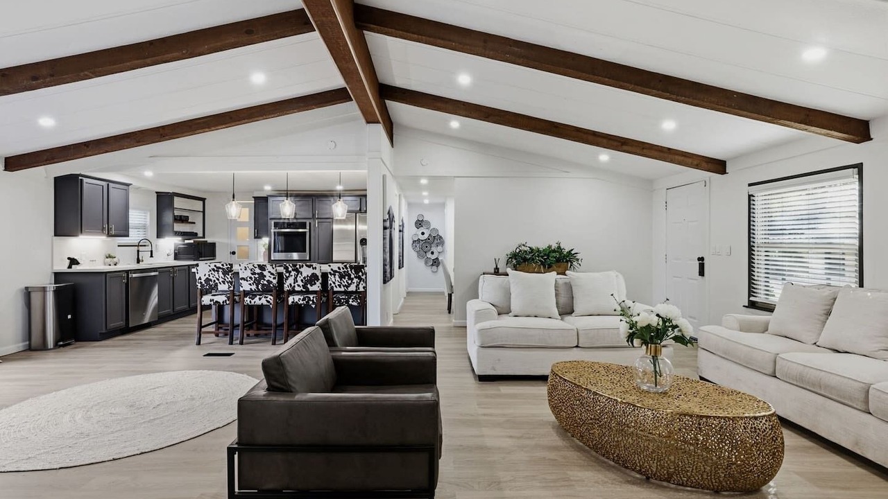 Photo of Livingroom in Waller