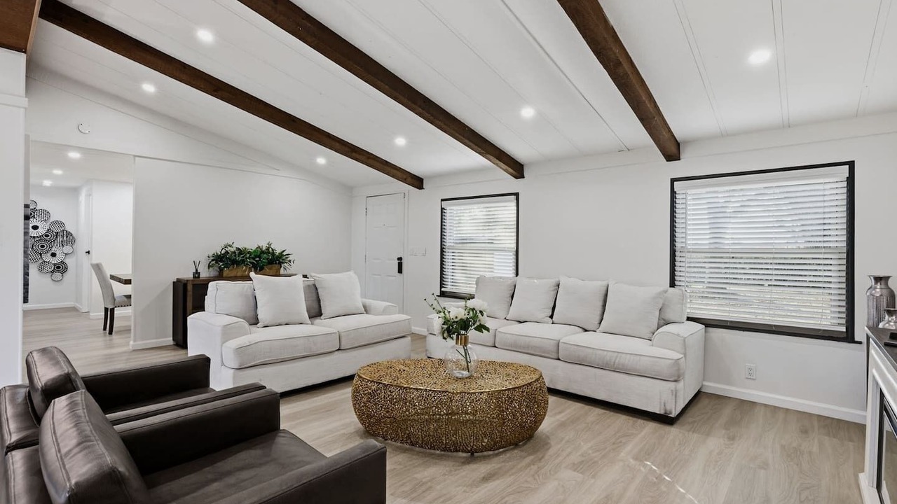 Photo of Livingroom in Waller