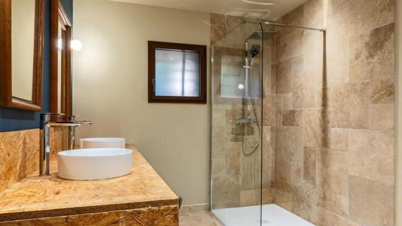 Photo of Bathroom in Rocroi