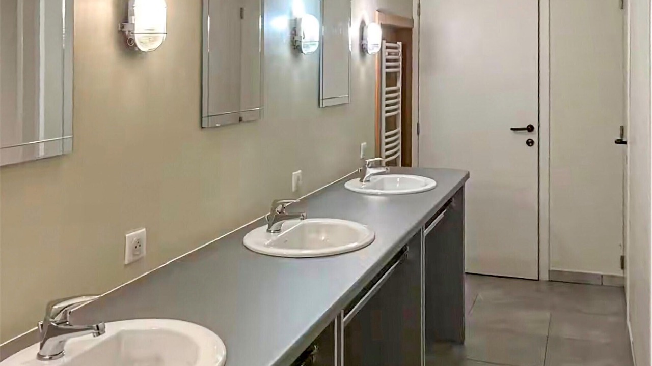 Photo of Bathroom in Corbes