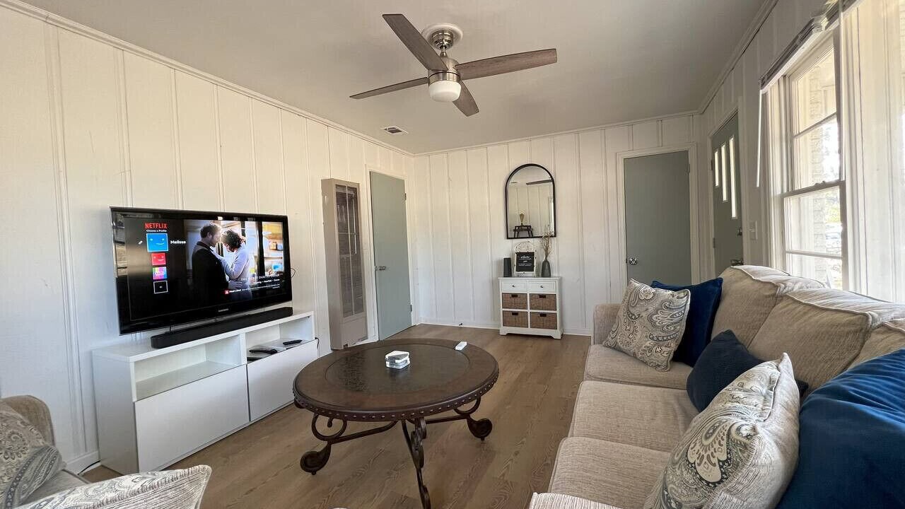 Photo of Livingroom in Starkville