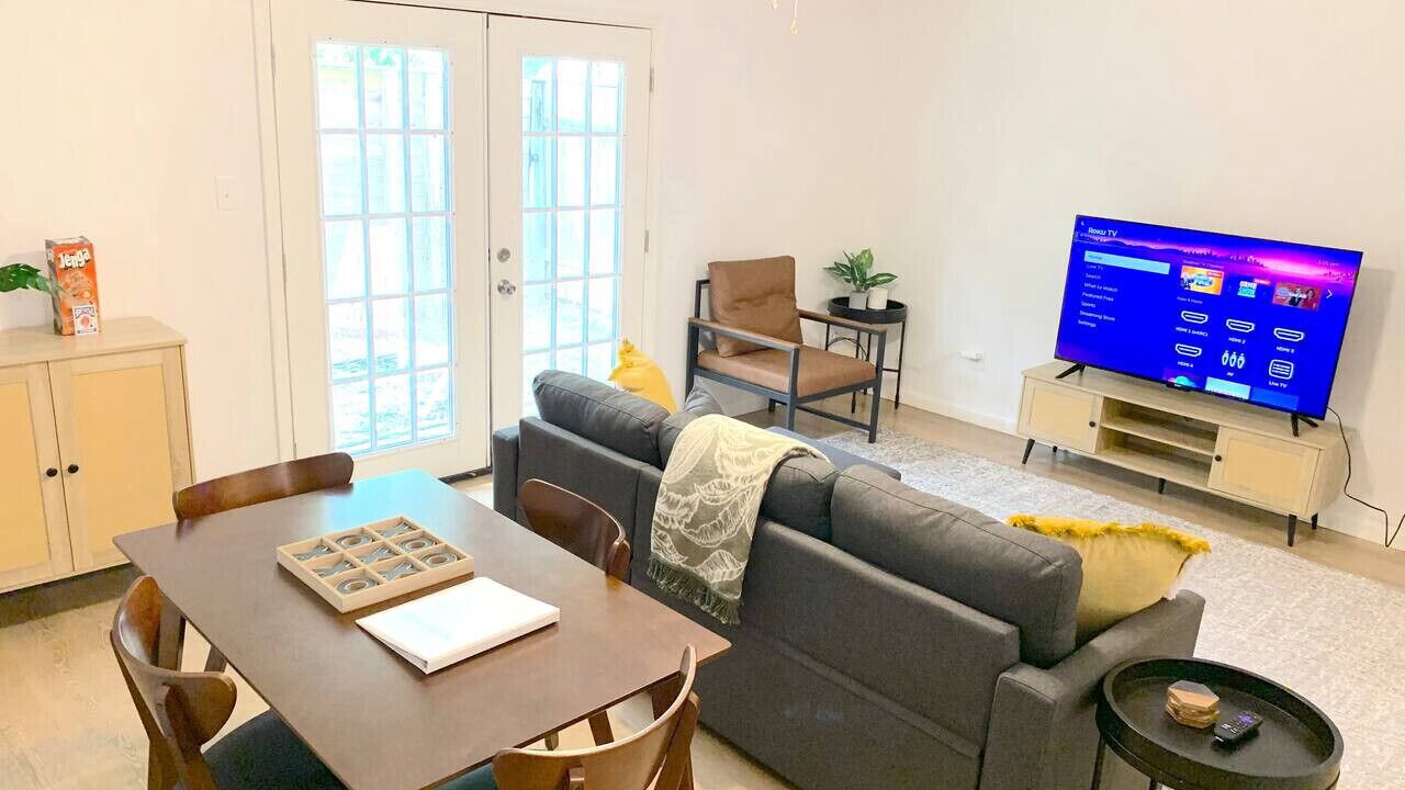 Photo of Livingroom in Starkville