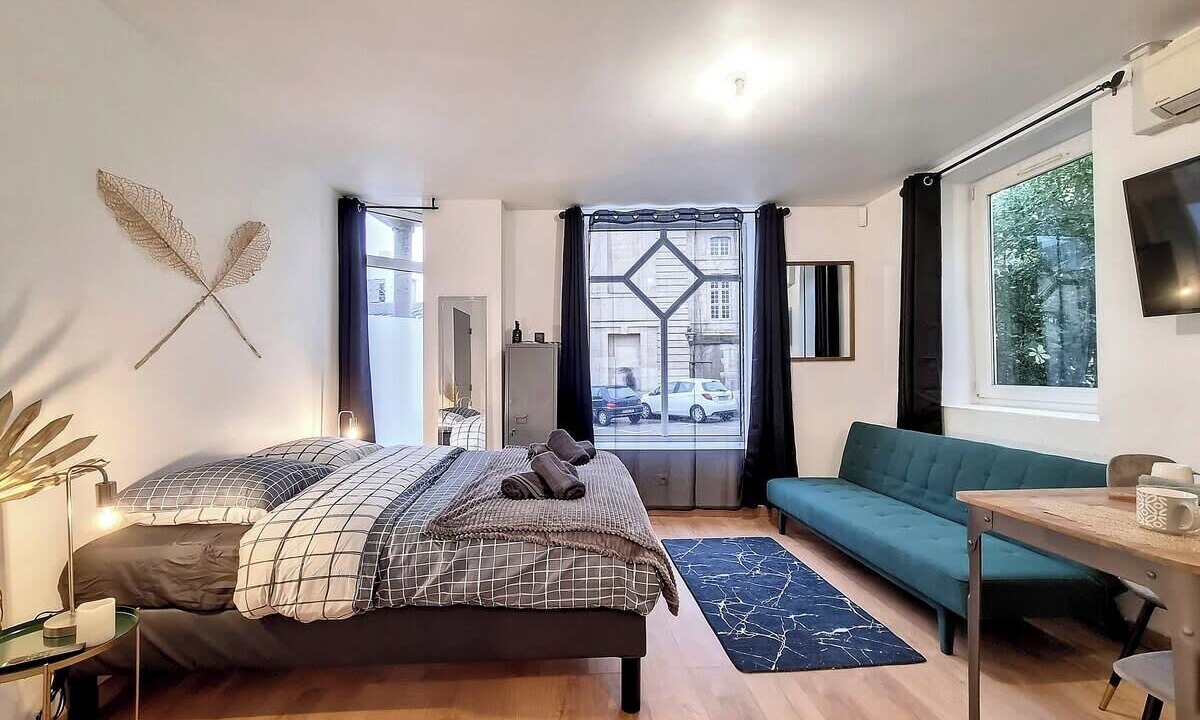 Photo of Bedroom in Quartier Pasteur