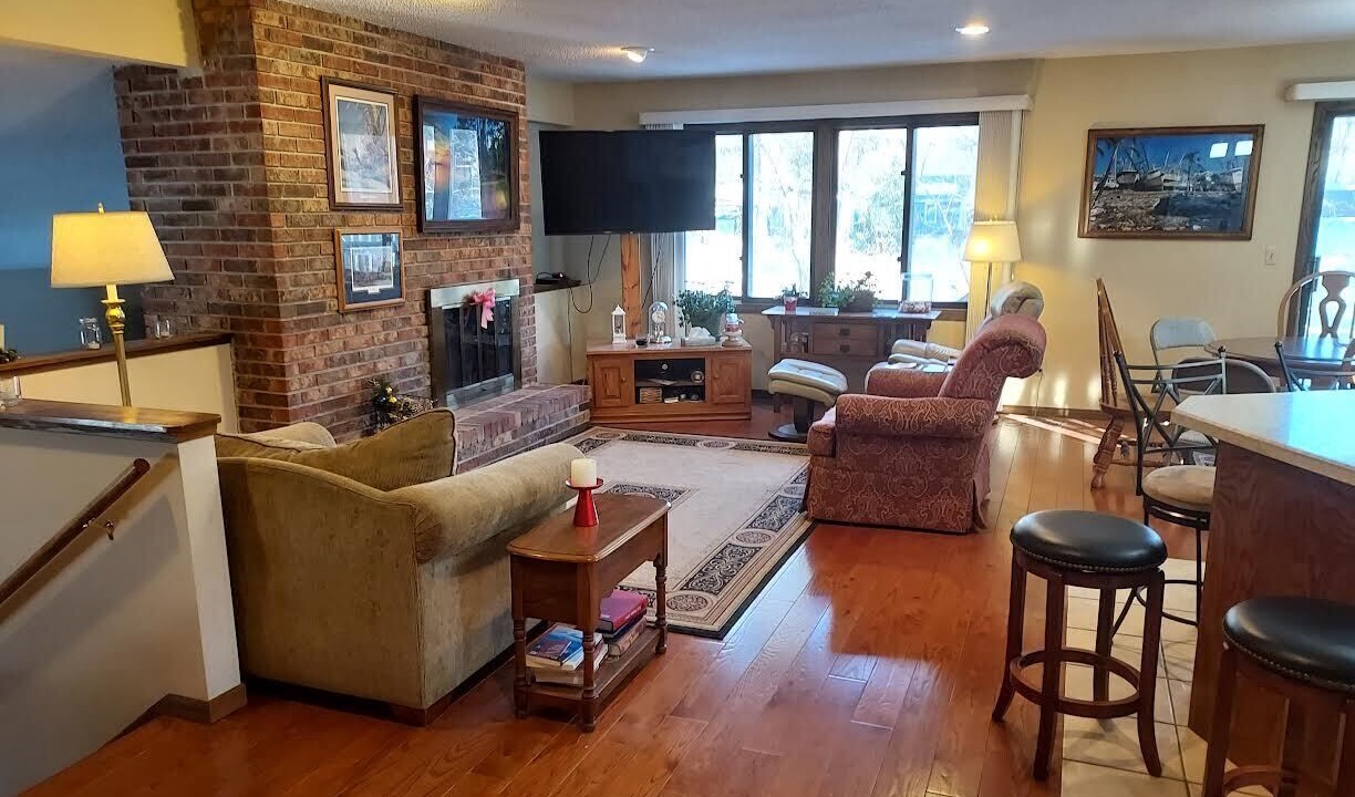 Photo of Livingroom in Mounds View