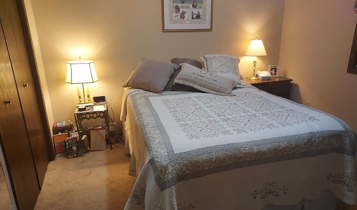 Photo of Bedroom in Mounds View