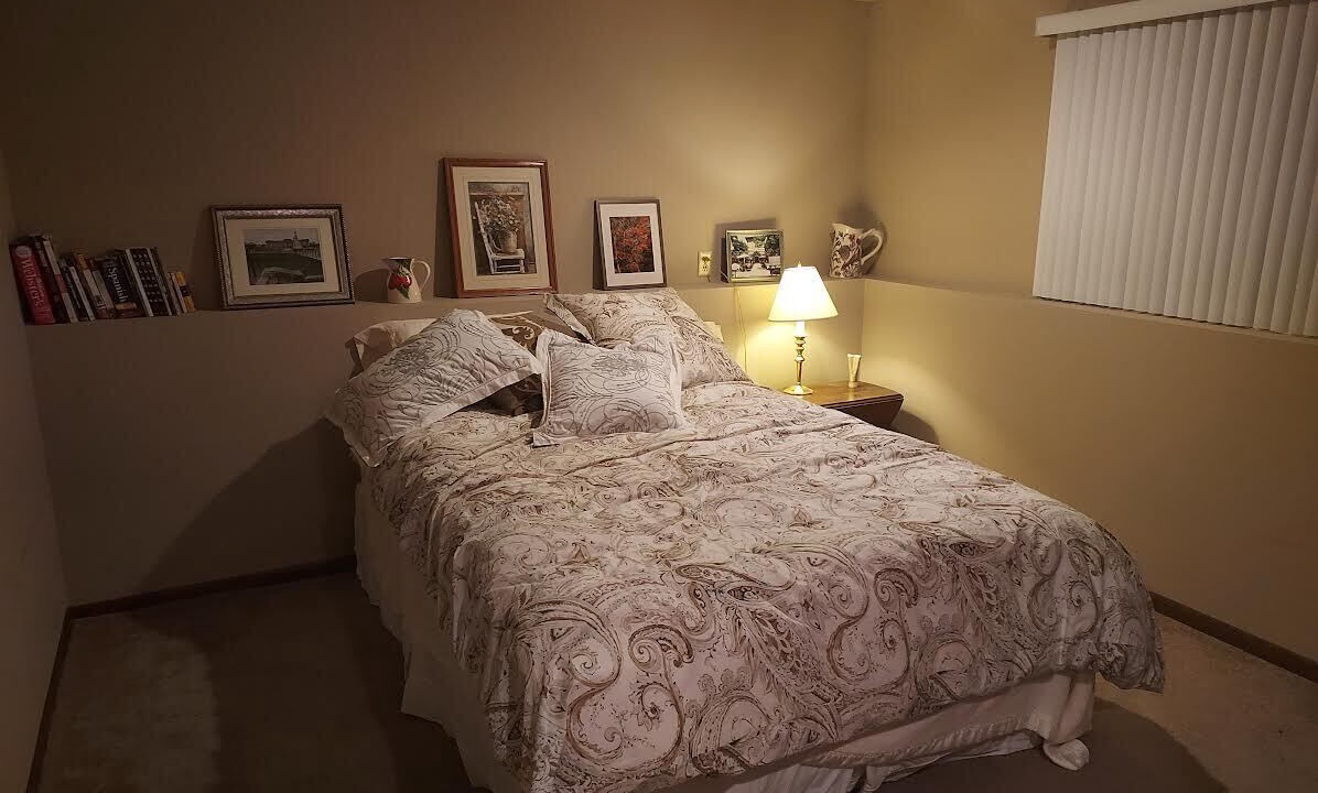 Photo of Bedroom in Mounds View