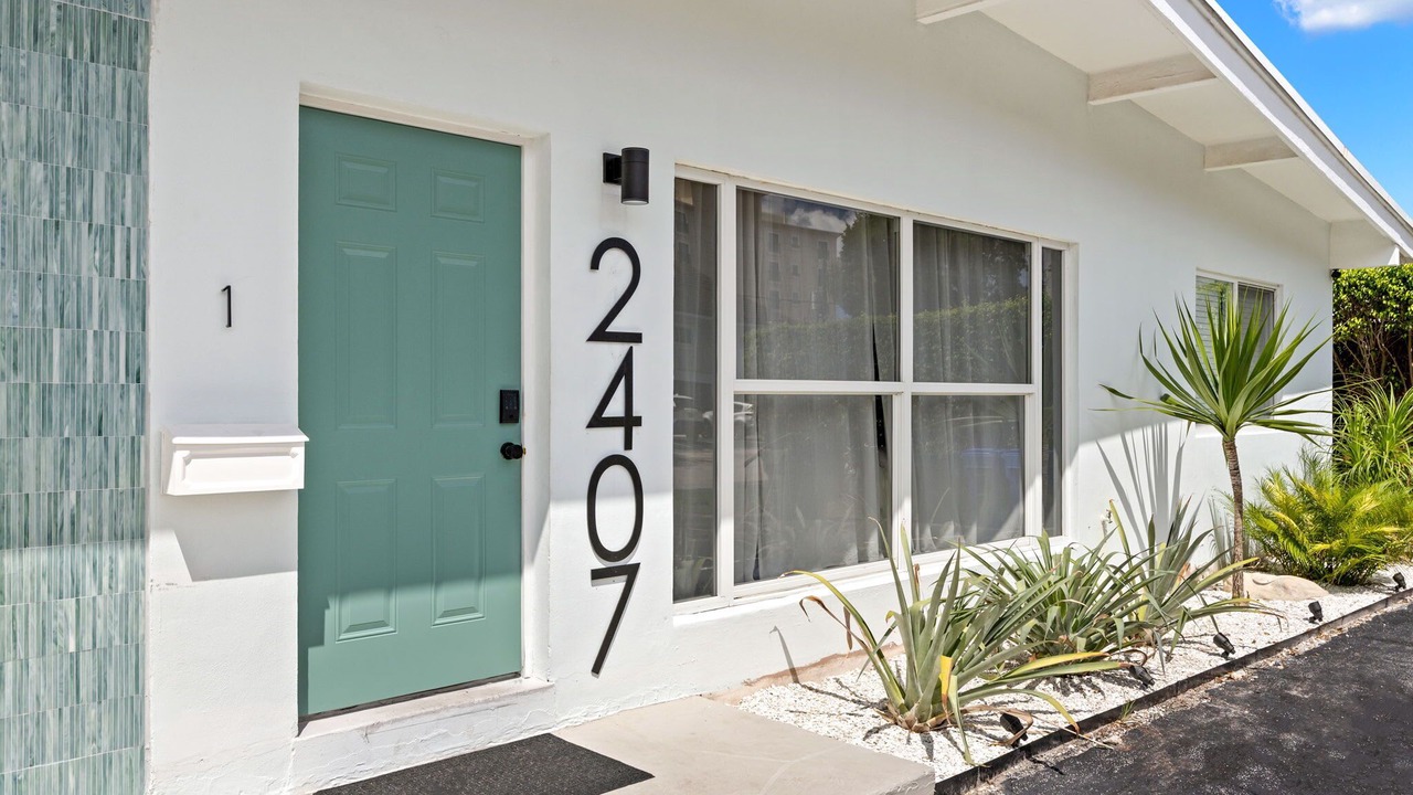 Photo of Outdoor in Dolphin Isles