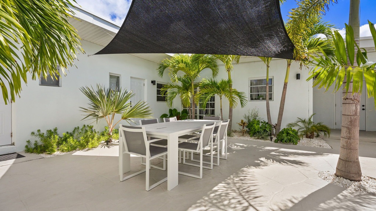 Photo of Outdoor in Dolphin Isles