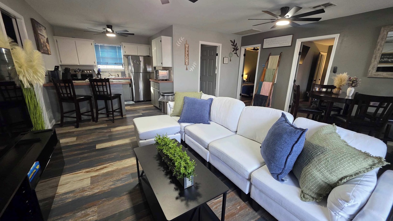 Photo of Livingroom in Lawton