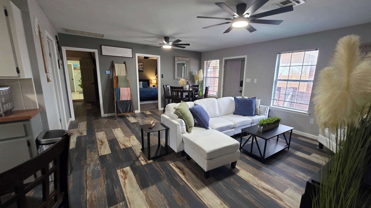 Photo of Livingroom in Lawton