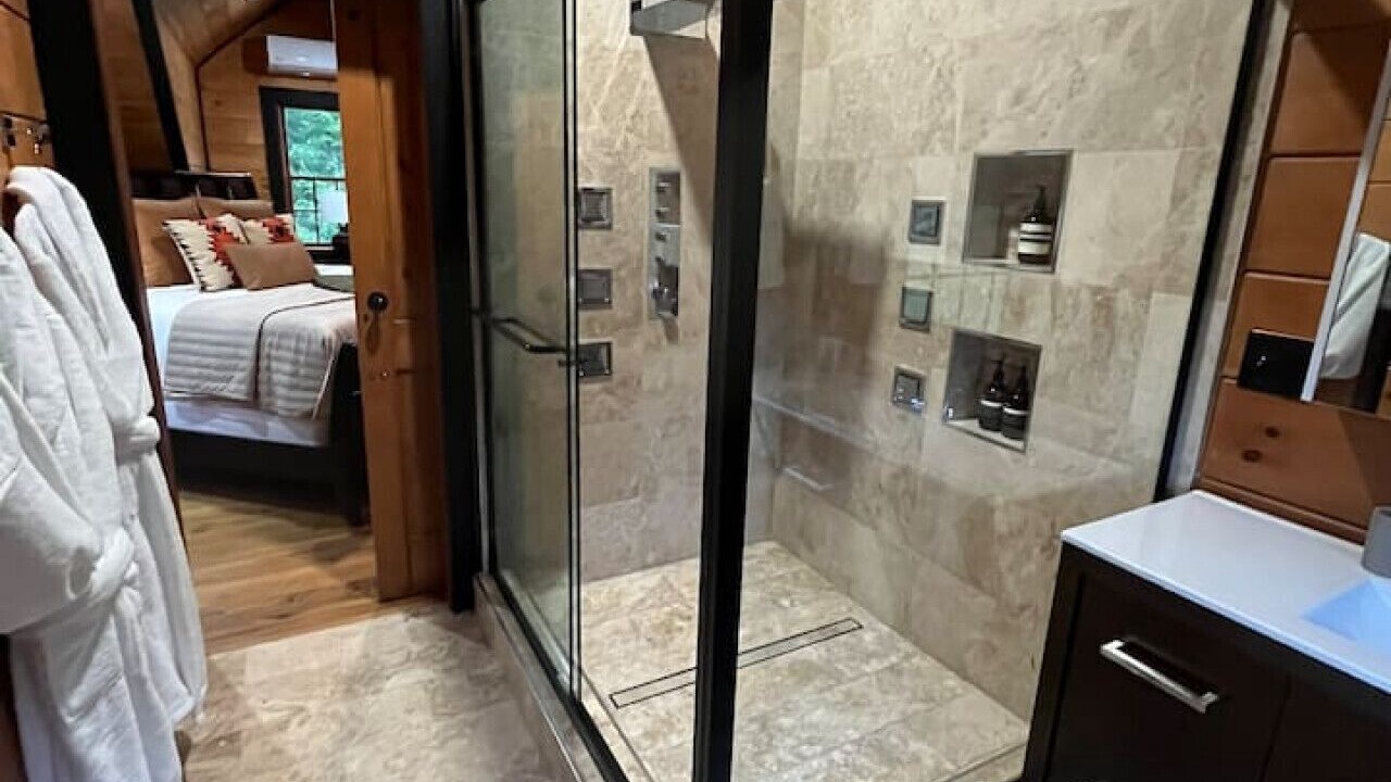 Photo of Bathroom in Altmar