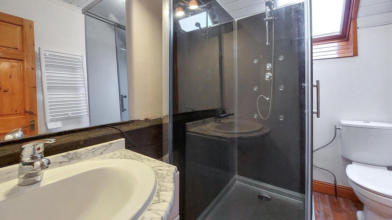 Photo of Bathroom in Hambers