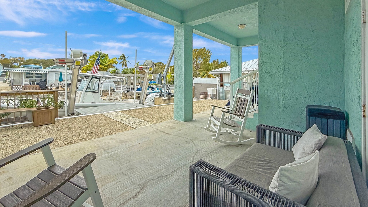 Photo of Patio Balcony in Anglers Park