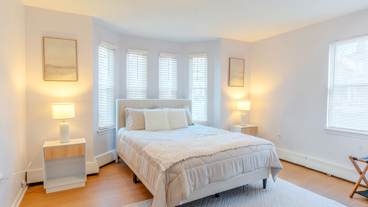 Photo of Bedroom in East Somerville