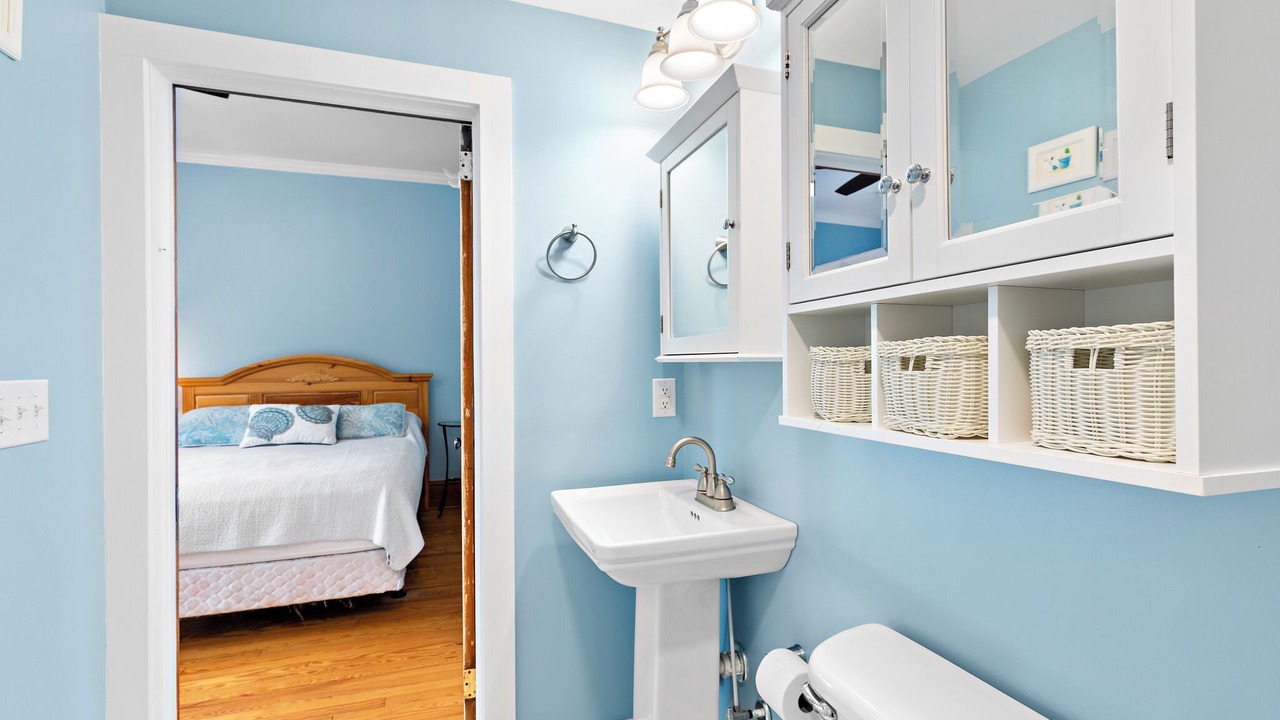 Photo of Bathroom in Caswell Beach
