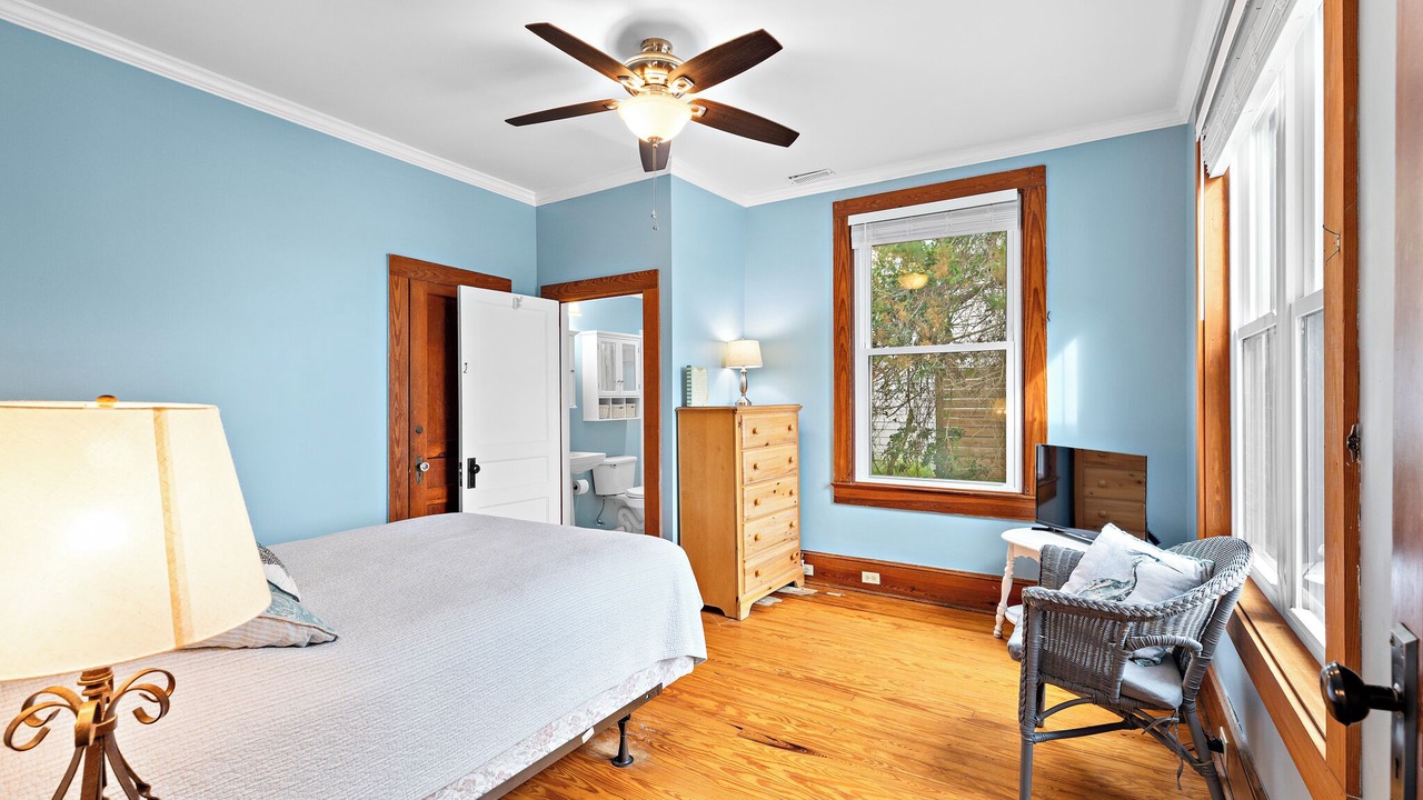 Photo of Bedroom in Caswell Beach