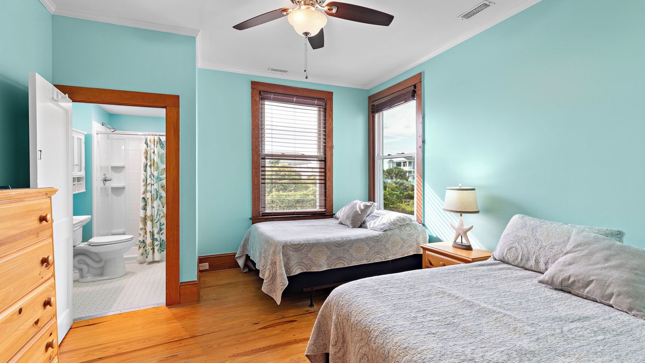Photo of Bedroom in Caswell Beach
