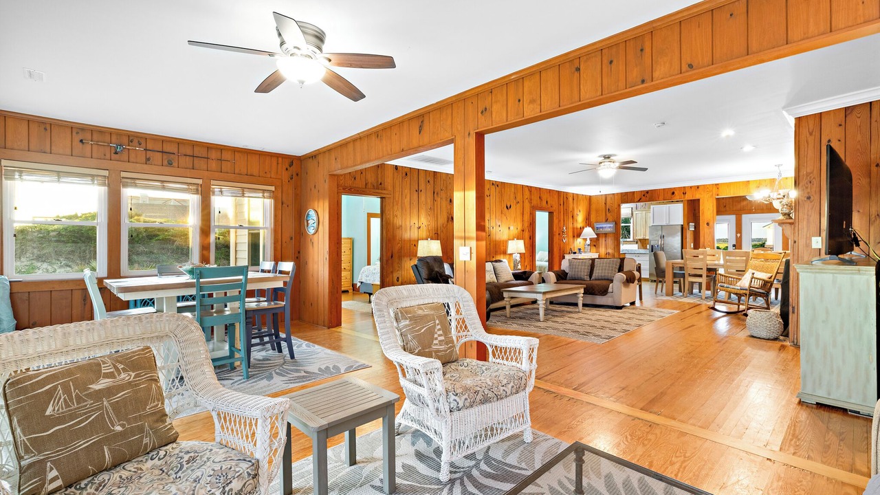 Photo of Livingroom in Caswell Beach