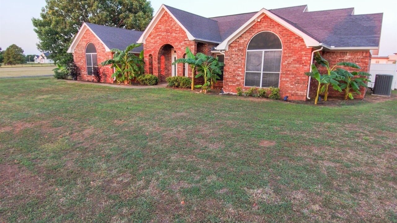 Photo of Outdoor in Calera