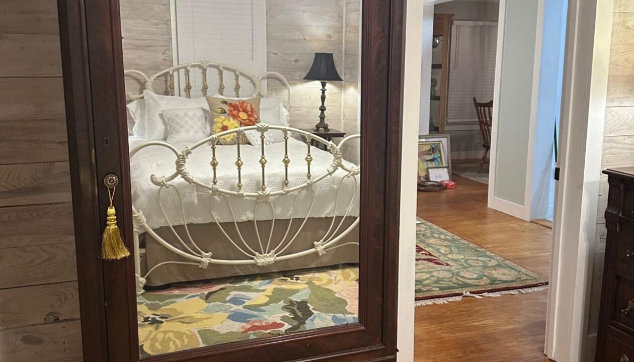 Photo of Bedroom in Carmine