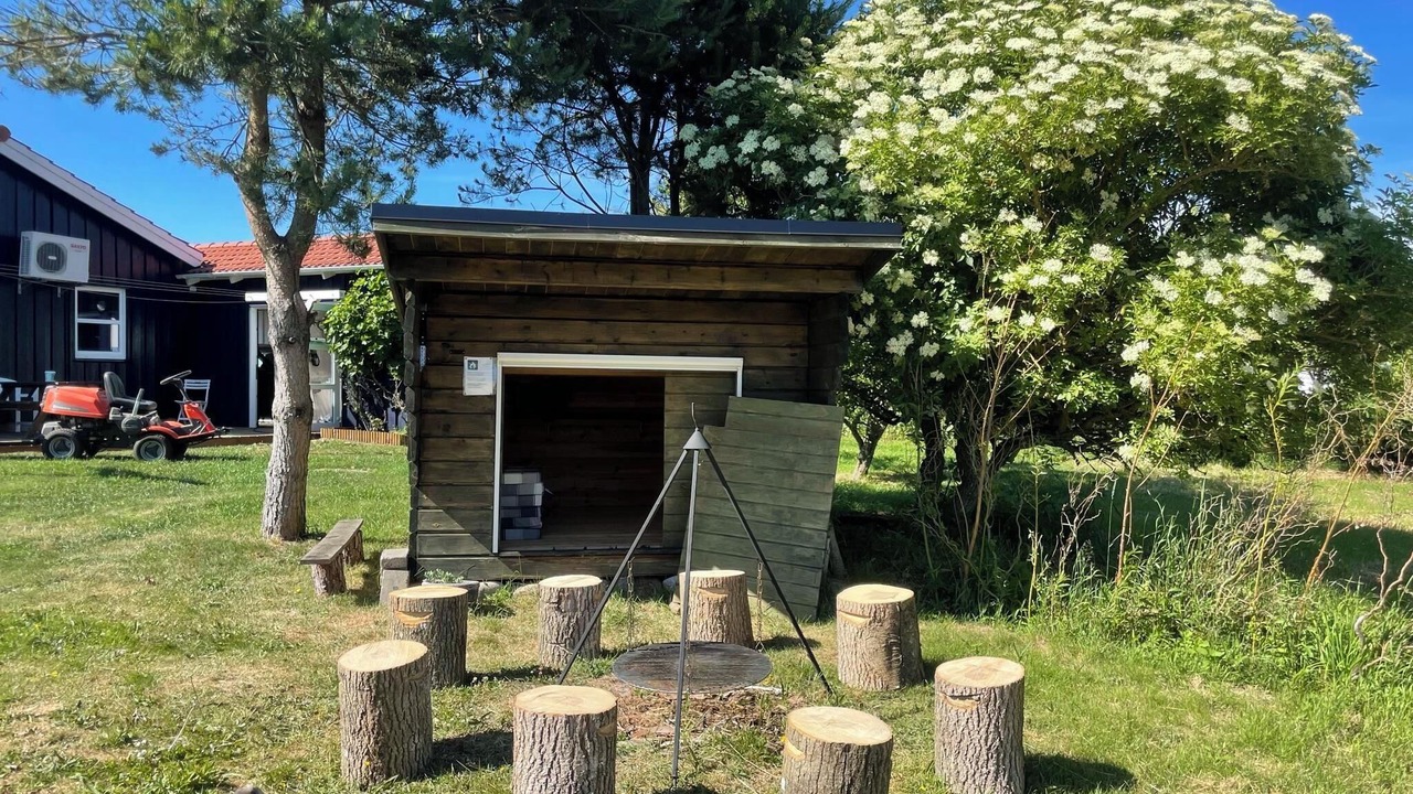 Photo of Others in Hojslev