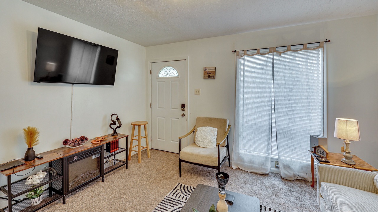 Photo of Livingroom in Grambling