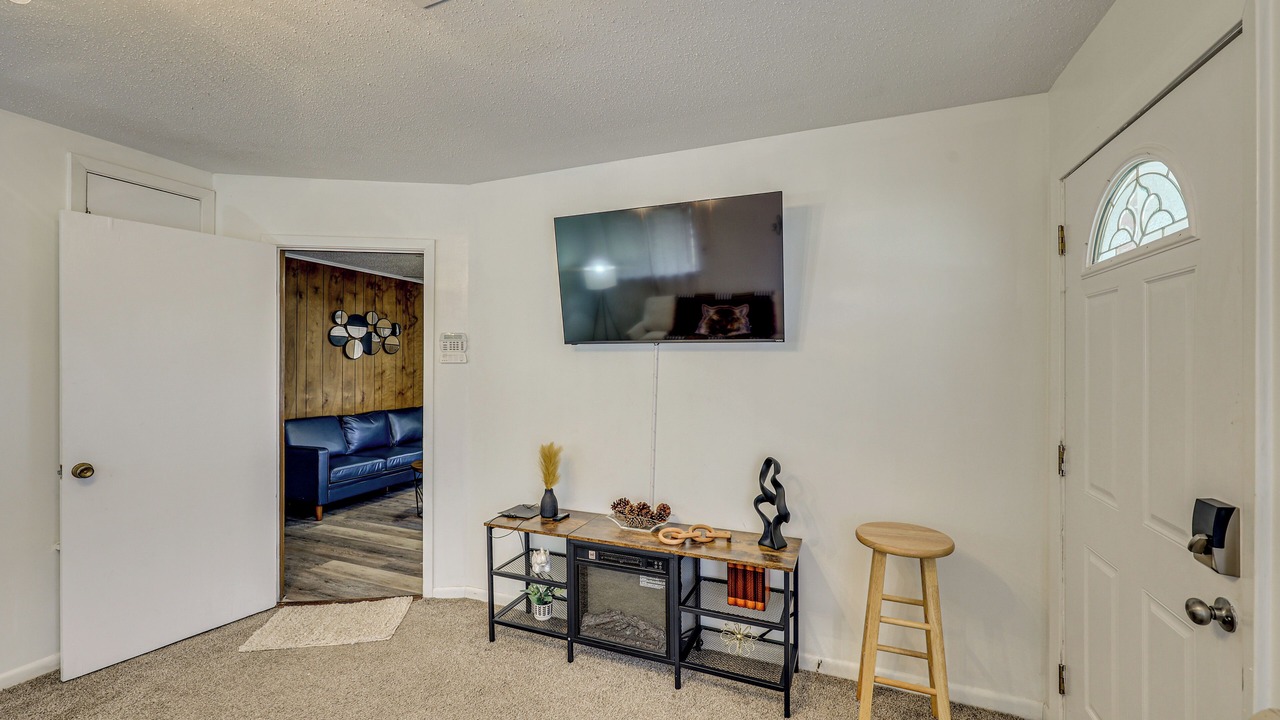 Photo of Livingroom in Grambling