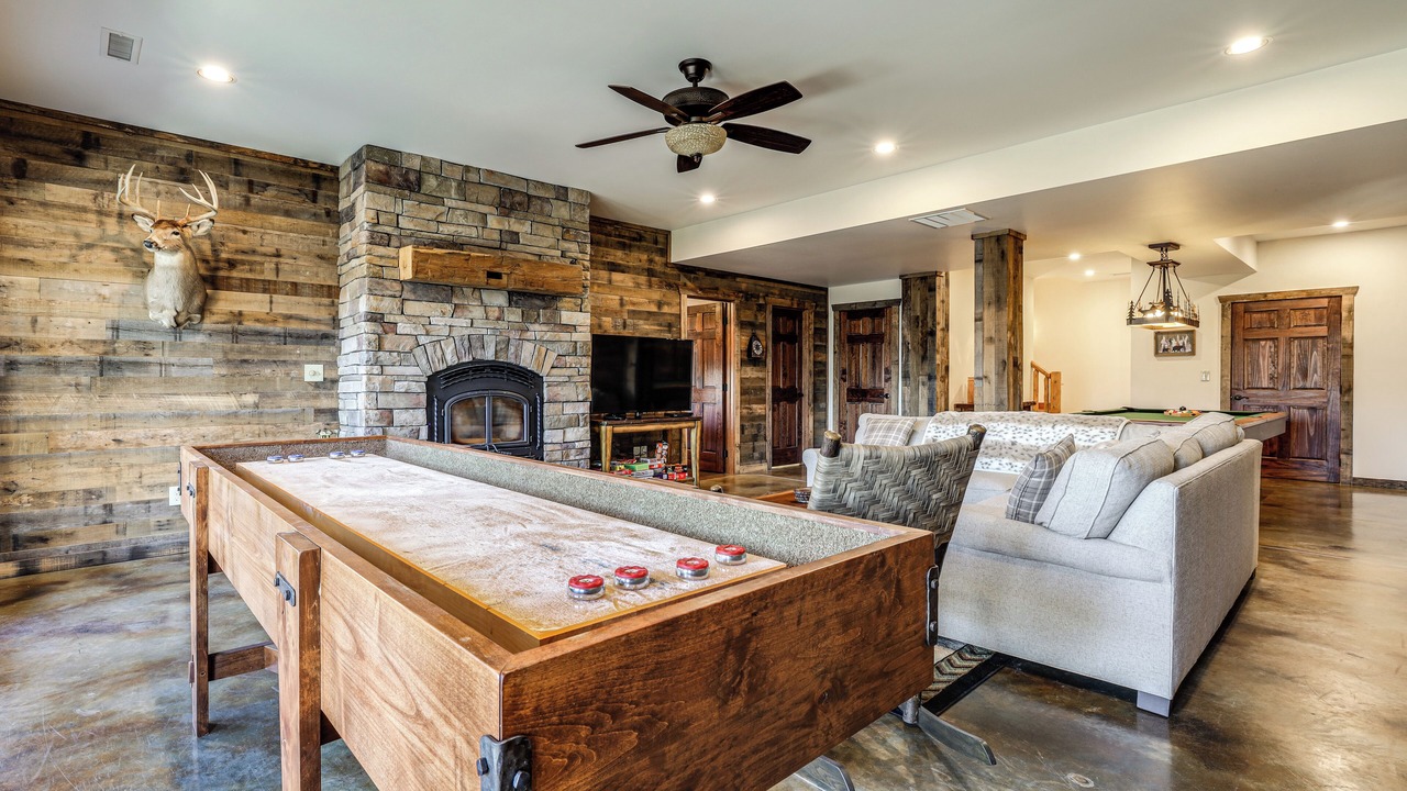 Photo of Livingroom in Spruce Pine