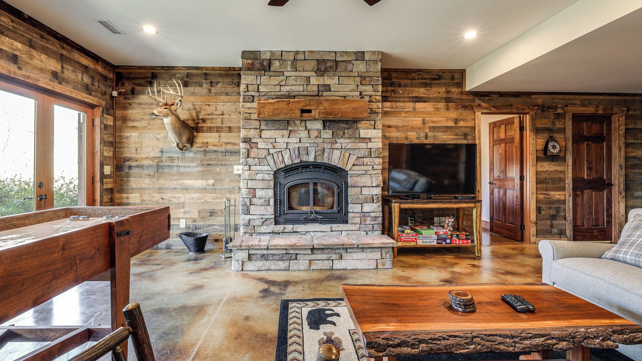 Photo of Livingroom in Spruce Pine