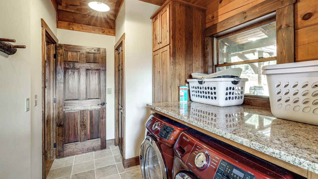 Photo of Bedroom in Spruce Pine
