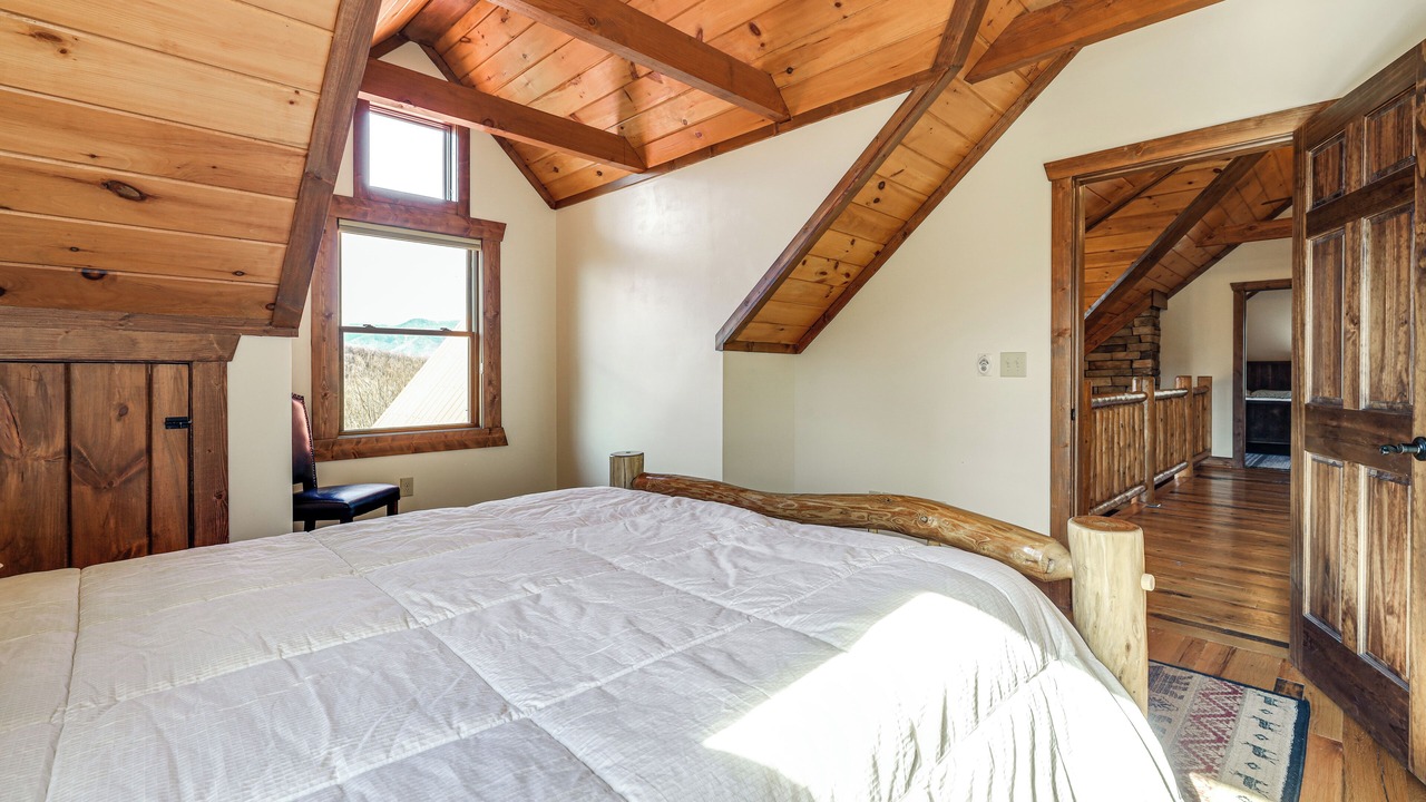 Photo of Bedroom in Spruce Pine
