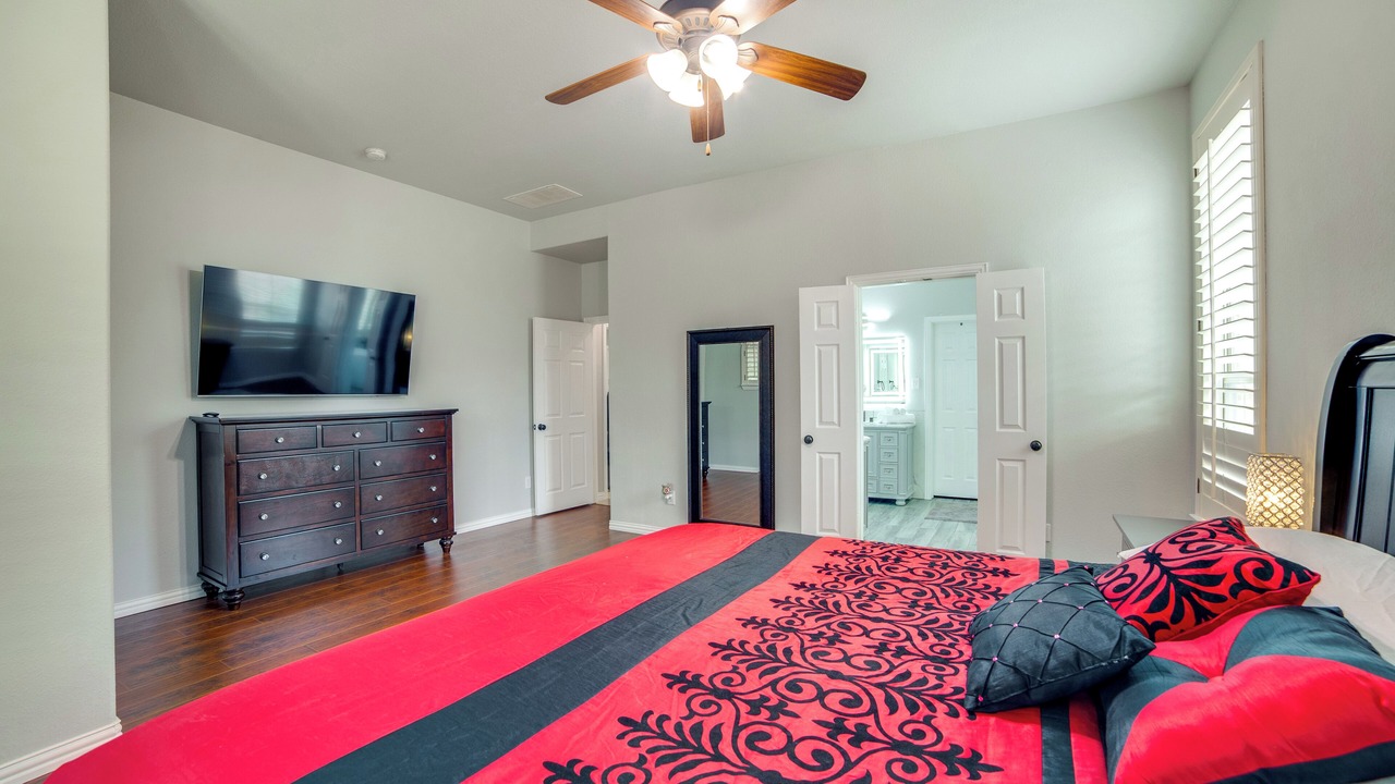 Photo of Bedroom in Allen