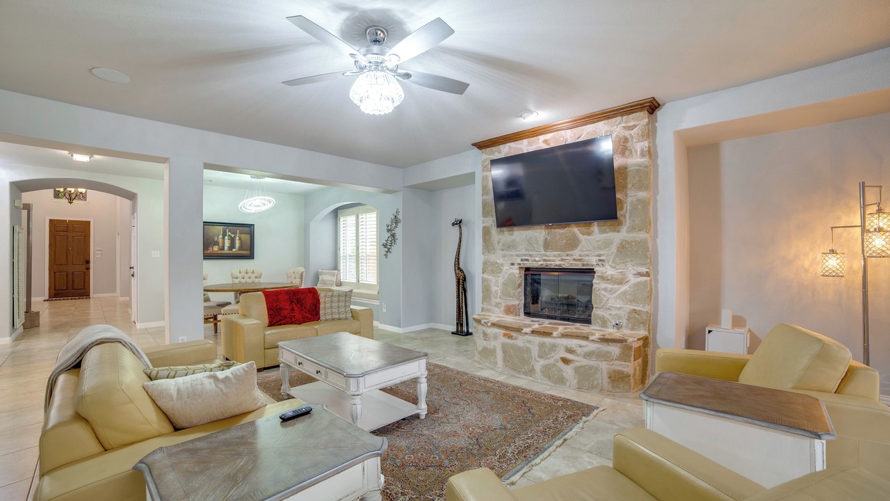Photo of Livingroom in Allen