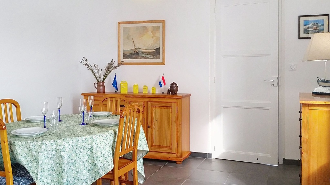 Photo of Bedroom in Longues-sur-Mer
