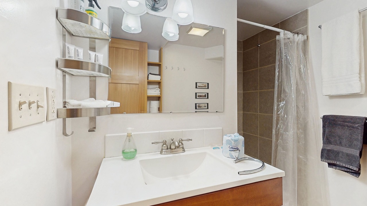Photo of Bathroom in North Beach/Blue Ridge