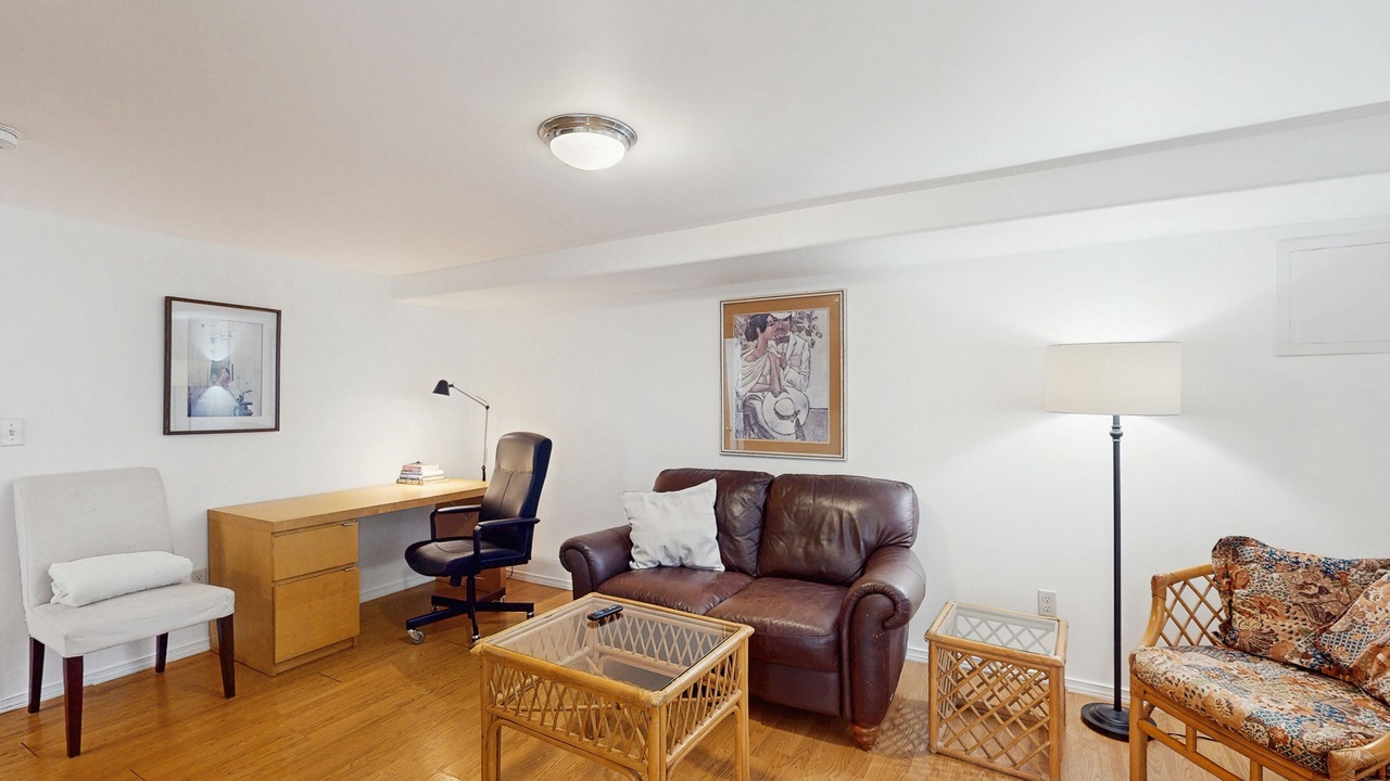 Photo of Livingroom in North Beach/Blue Ridge