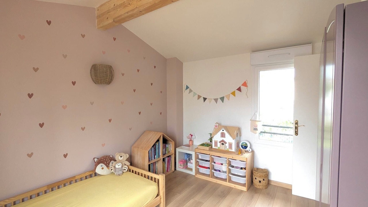 Photo of Bedroom in Colombes