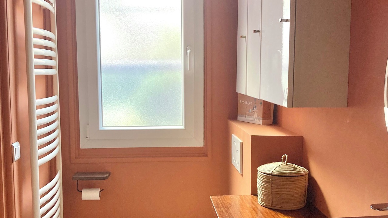 Photo of Bathroom in Colombes