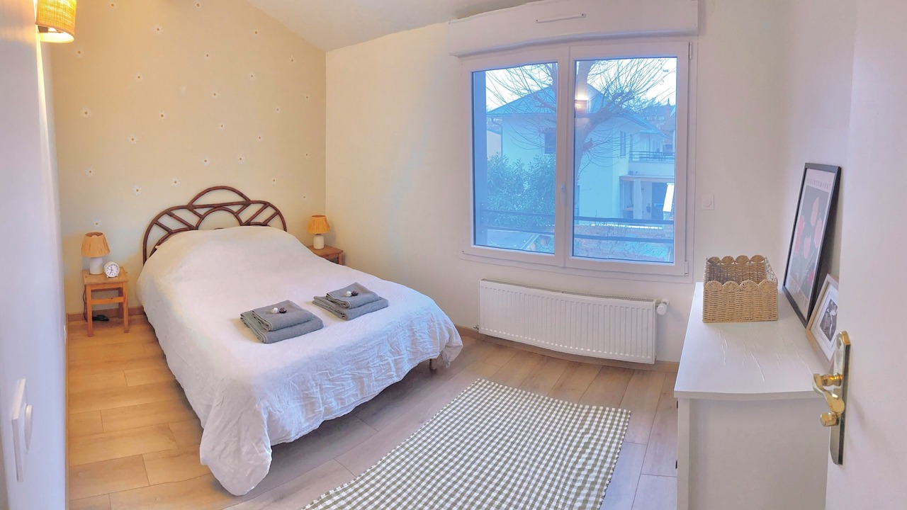 Photo of Bedroom in Colombes