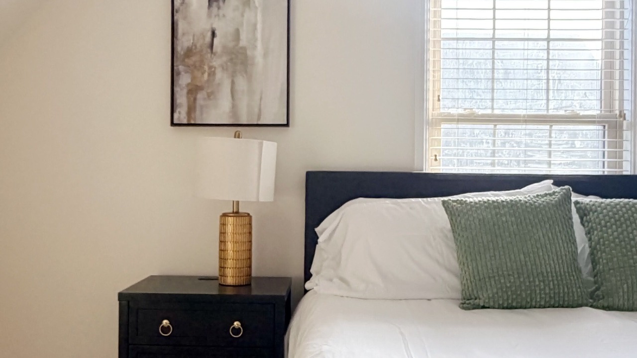 Photo of Bedroom in Evansville