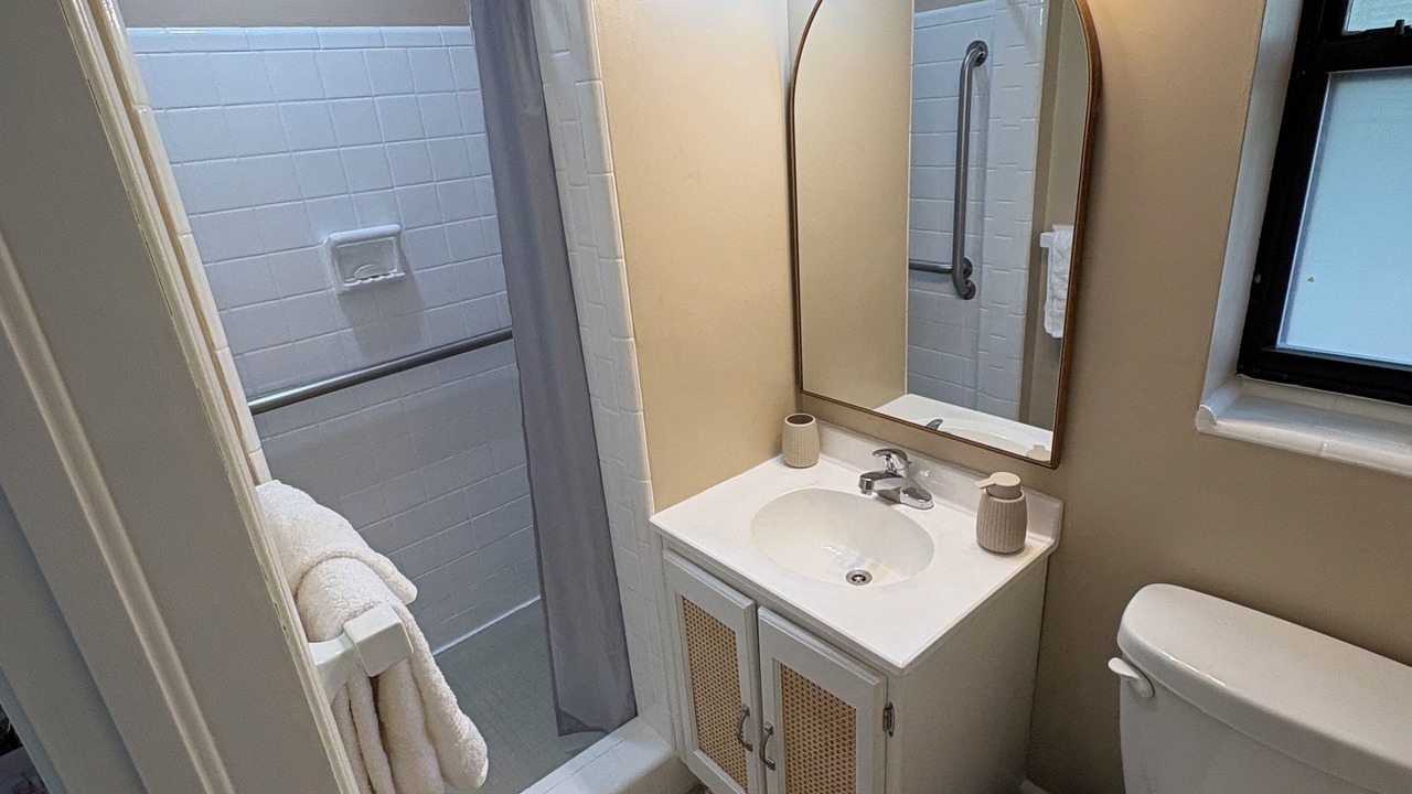Photo of Bathroom in Fort King District