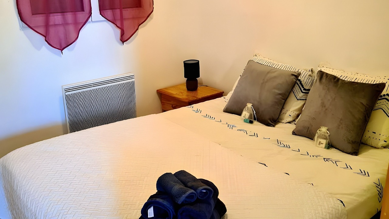 Photo of Bedroom in Honfleur