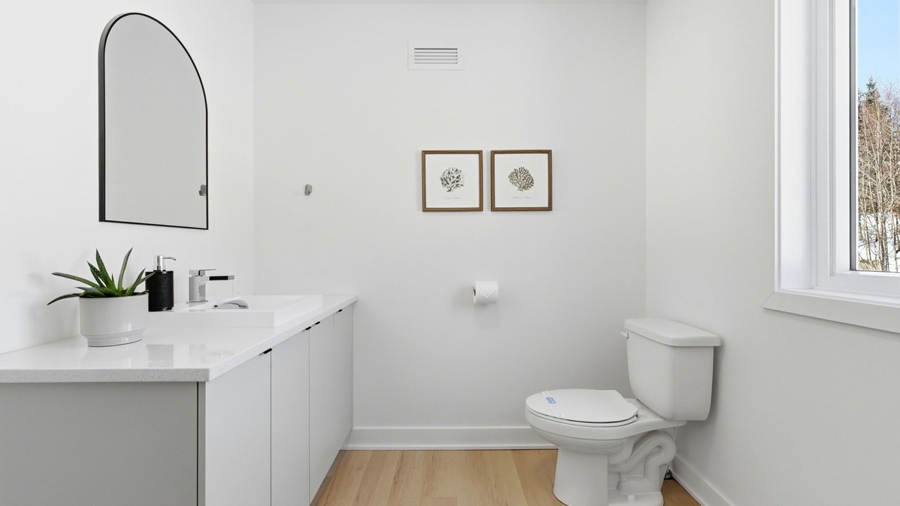 Photo of Bathroom in Saint Come