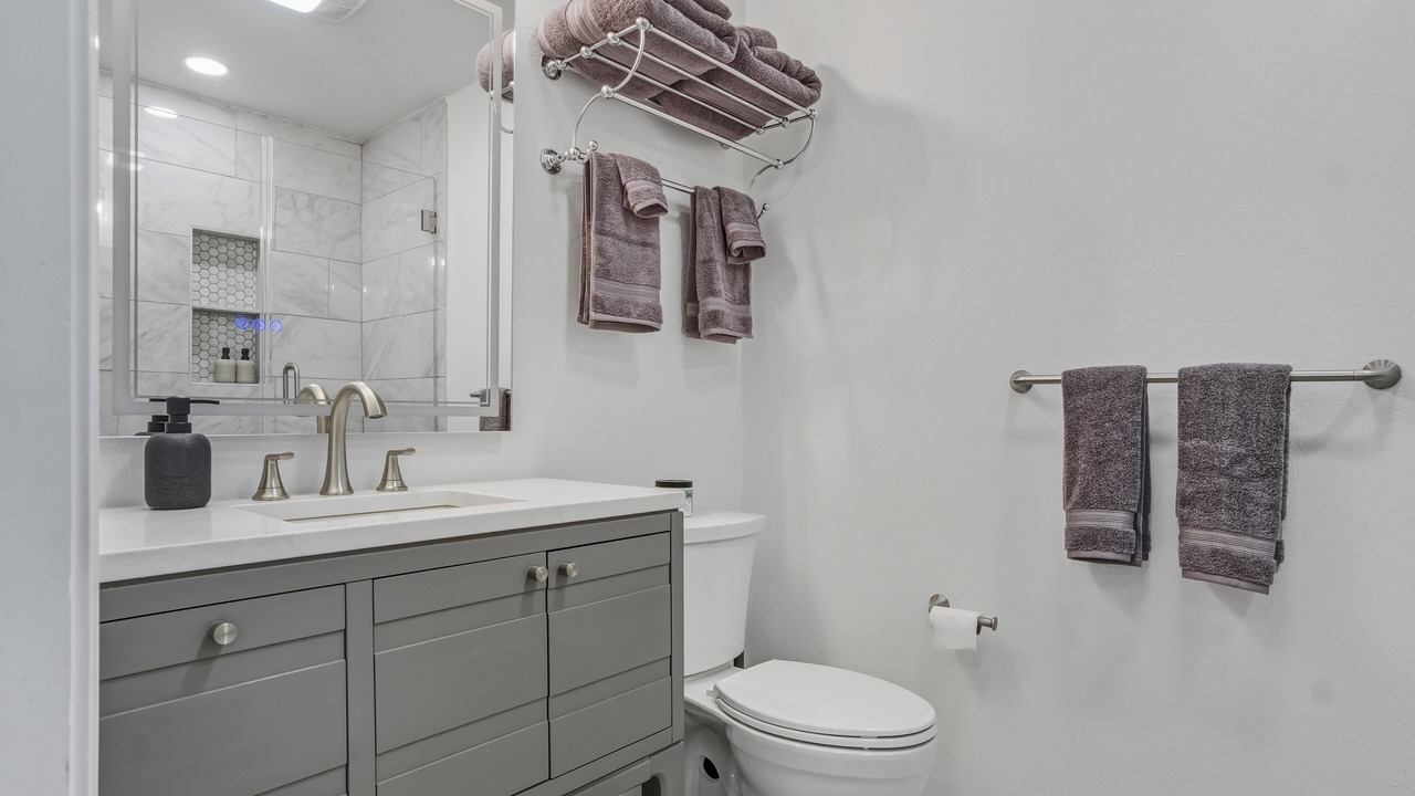 Photo of Bathroom in Highlands - Perkins