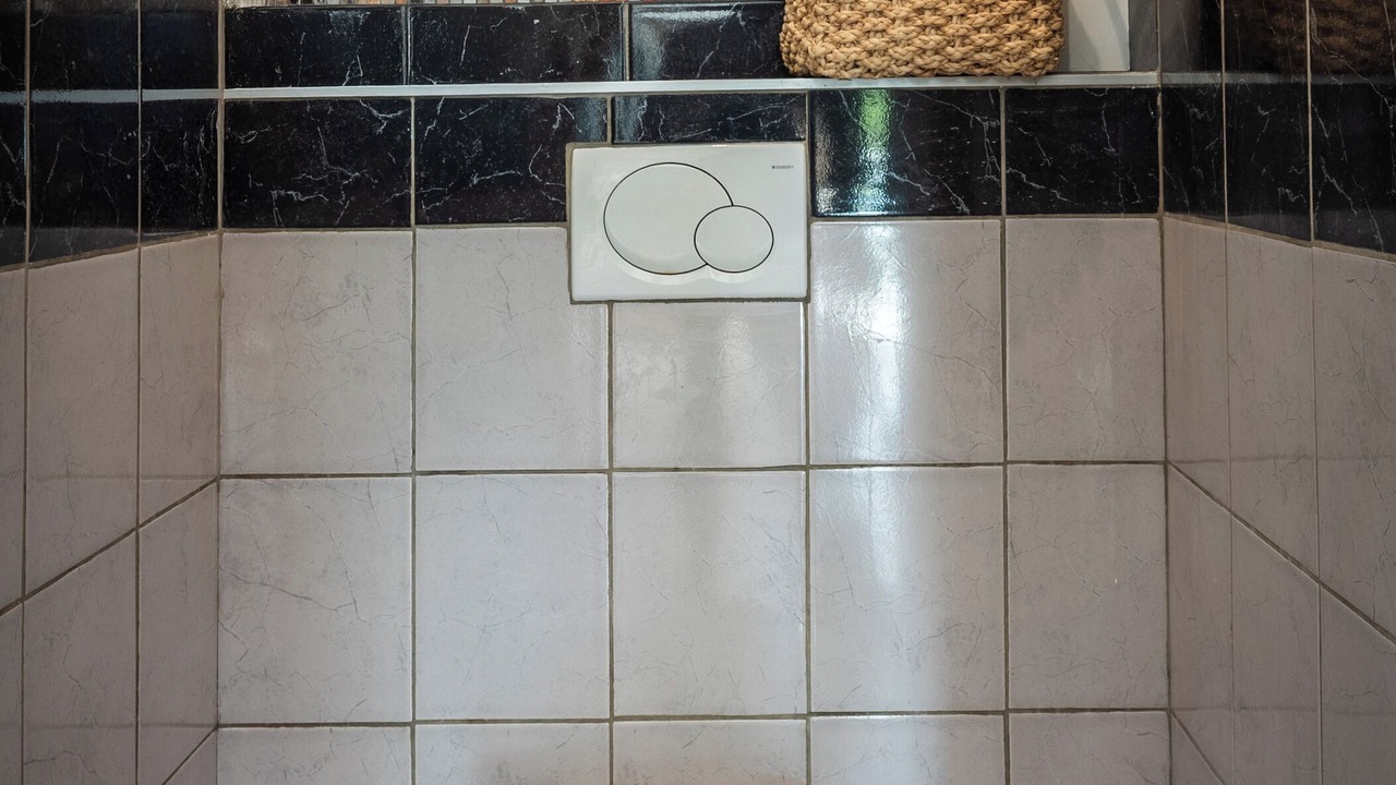Photo of Bathroom in Ambacourt