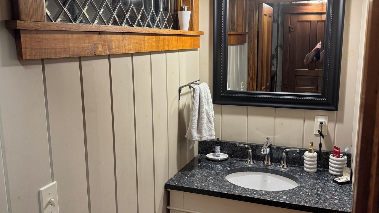 Photo of Bathroom in Langworthy